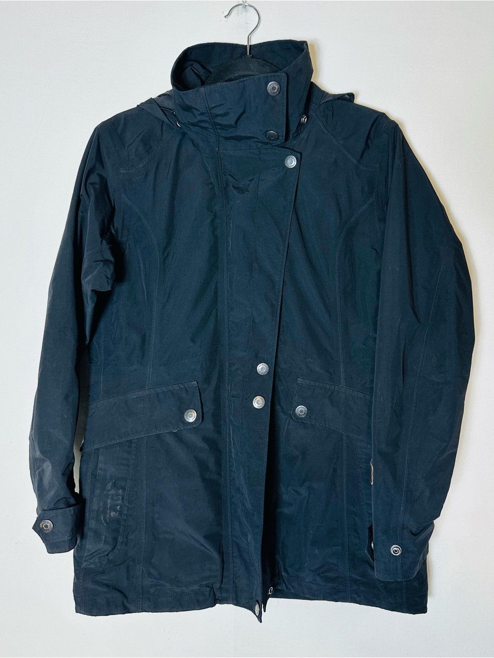 MEC Mountain Equipment Co-op Black Snap & Zip Gore-Tex Hooded Rain Shell S